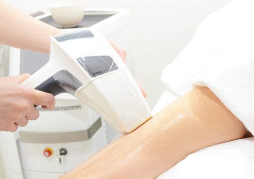 施術スタッフは全て女性看護師が対応します